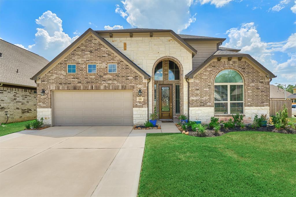 206 Cherry Forest Trail, Conroe, TX 77301