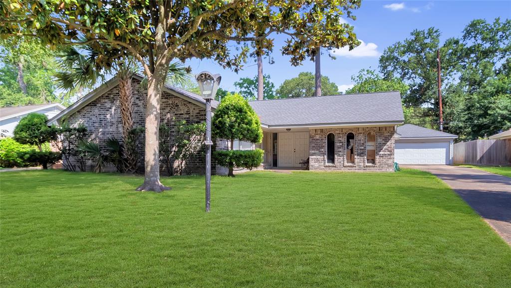 222 Black Forest Drive, Spring, TX 77388