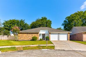 2538 Corral, Friendswood, TX 77546