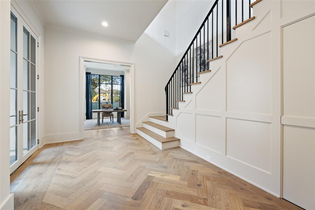 Stunning entry (Previously completed home with nearly identical floor plan.)