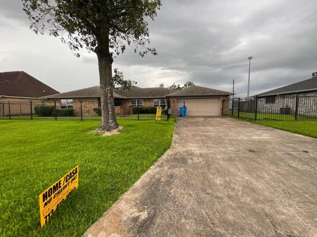 2675  Dauphine Place Beaumont Texas 77705, Beaumont