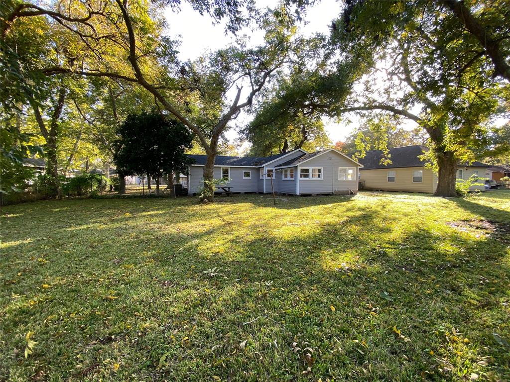 118 W Orchard Street Clute Texas 77531, Clute