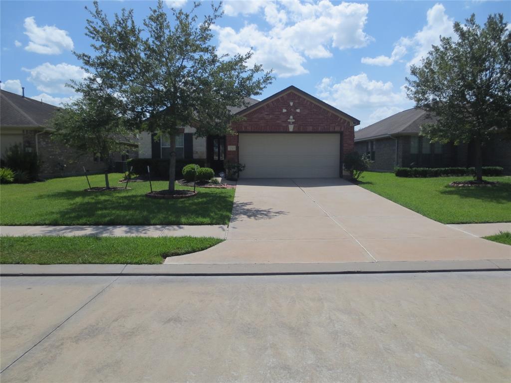 3210  Southern Green Drive Pearland Texas 77584, 5