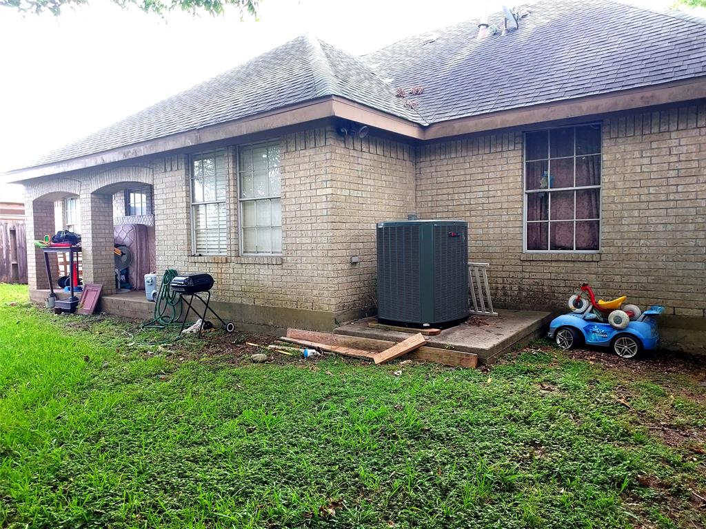 2807 Deats Road, Dickinson, TX 77539