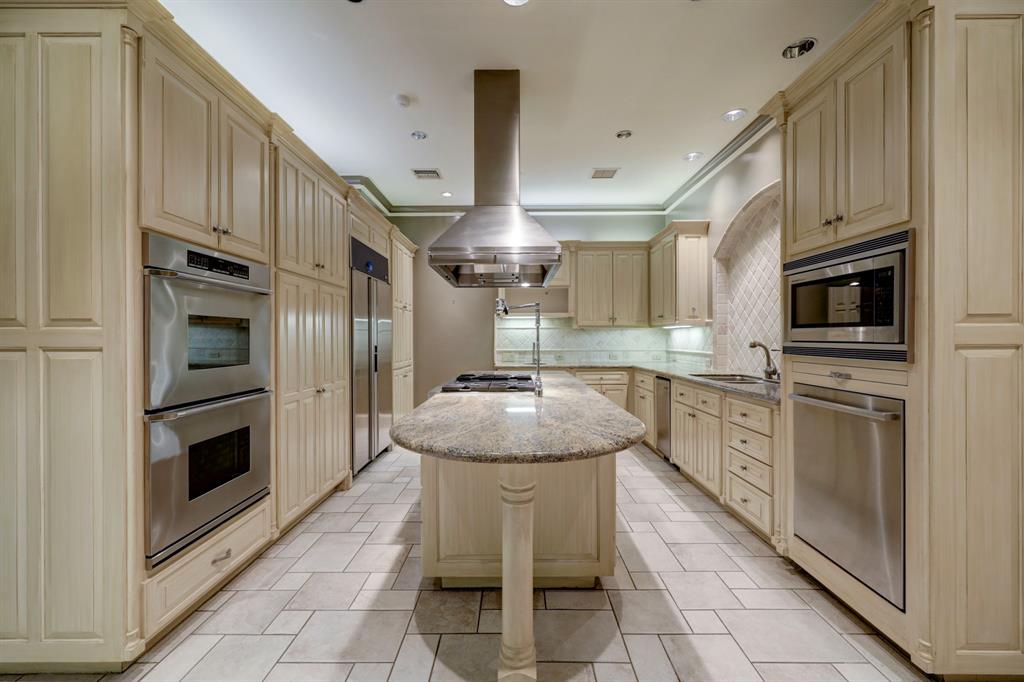 Photo #11: 19391883 Listing 
