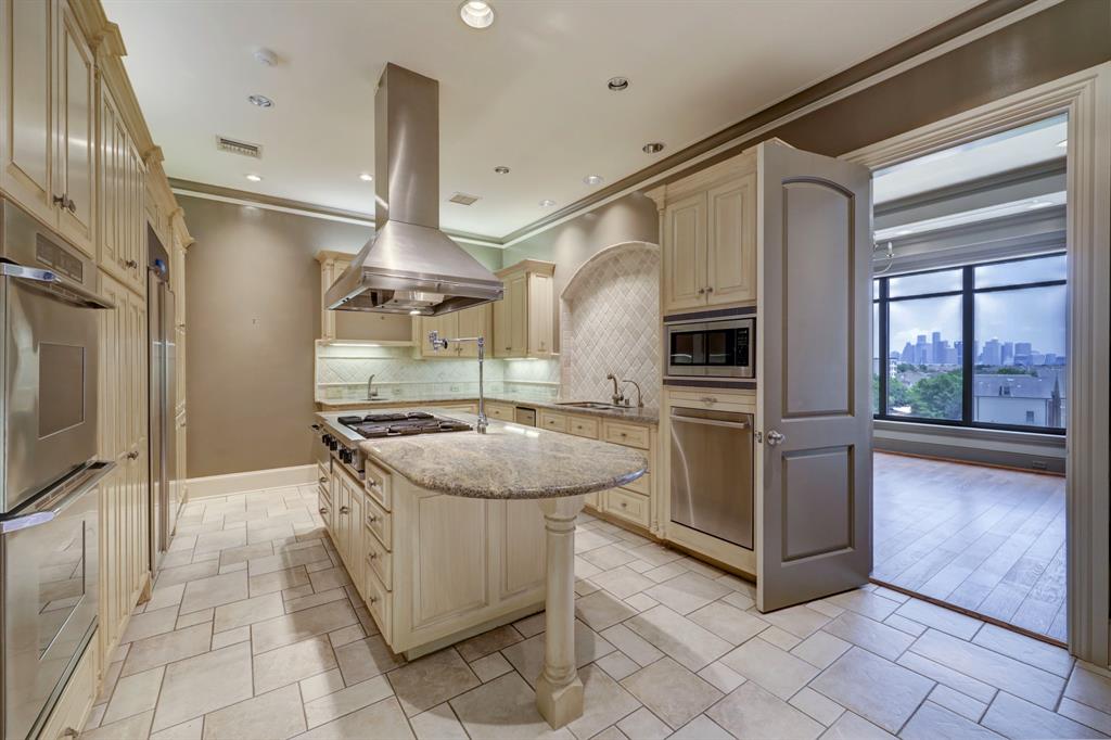 Photo #12: 19391883 Listing 