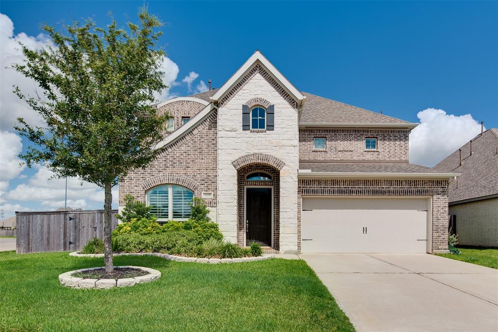 [HIGHEST & BEST due 8/07 @ 7pm. Preferred close date of 9/16-9/23] Located on a cul-de-sac in Southlake community, this home is a designer's dream! The exterior is a gorgeous mix of brick and stone with accent shutters. Formal foyer with soaring ceilings and architectural details. Open concept kitchen-living-breakfast room. Kitchen island with dazzling pendant lights overlooks the living with 2-story ceiling and windows. Custom appliances include cooktop with vent hood above, in-wall oven & microwave. Living room is anchored by the stone fireplace and art niche above. Study area has custom built-in cabinetry & desk. Primary bath has dual vanities, massive shower and separate soaking tub. Just up the gracefully curving stairs are the media room, game room and three guest bedrooms. One of largest lots in the subdivision, can fit a future pool!  HOA covers: Common areas utilities and maintenance, common pool, ponds, monuments, lakes and fountains.