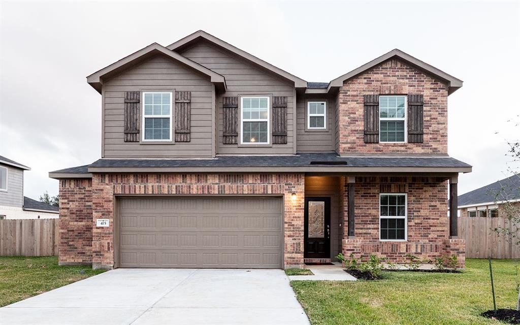 415 Green Meadows Drive, West Columbia, TX 77486