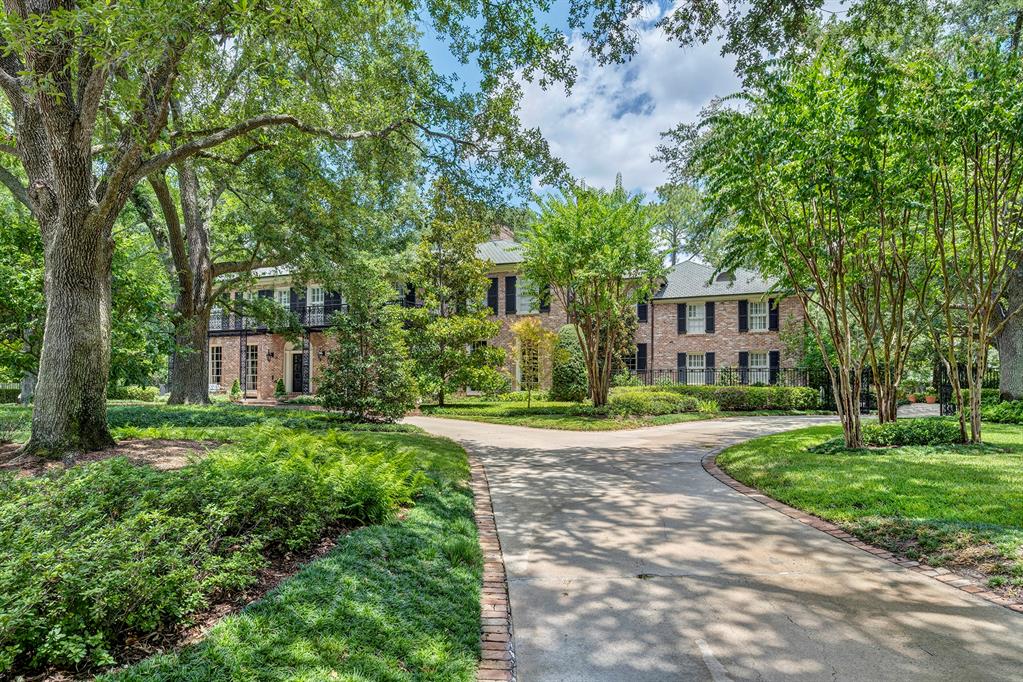 Originally designed by Birdsall P. Briscoe in 1938 and located on one of the most beautiful lots in River Oaks, the home is elegant and charming with grand-size living spaces and modern updates with park-like setting views from every room. With attention paid to every detail throughout, the home was extensively updated in 2005 with architect Reagan Miller and Builders West and was awarded "Good Brick Award" in 2010. The house hosts 5 bedrooms, 8 full baths, quarters, high ceilings, spacious rooms, updated kitchen, 5 fireplaces, 2 two car climate-controlled garages, motor court, generator, and professional landscaping. The home will be included in the forthcoming book by Stephen Fox, entitled "The Architecture of Birdsall P. Briscoe." All information is per Seller.