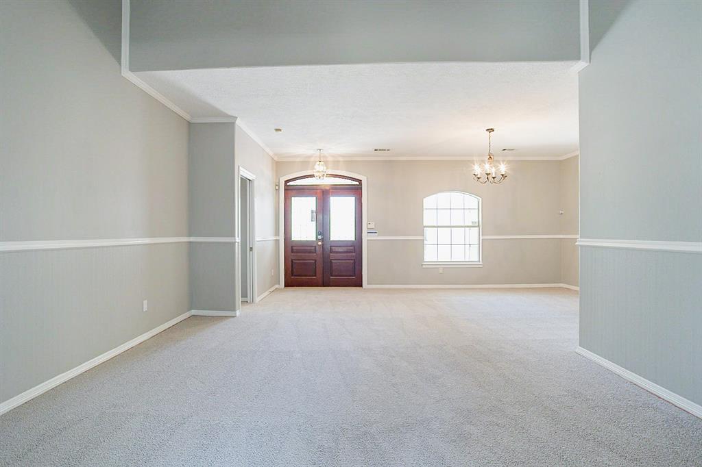 14215 Ella Lee Lane, Houston, TX 77077