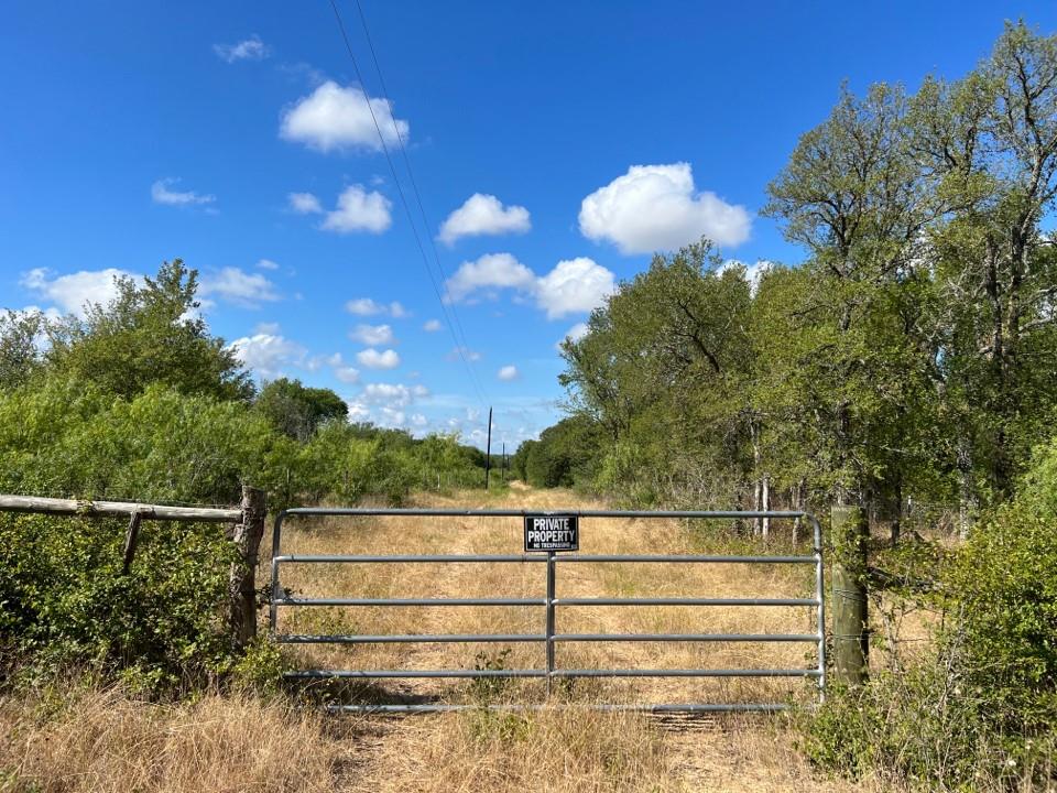 7230 County Road 434, Thorndale, TX 76577