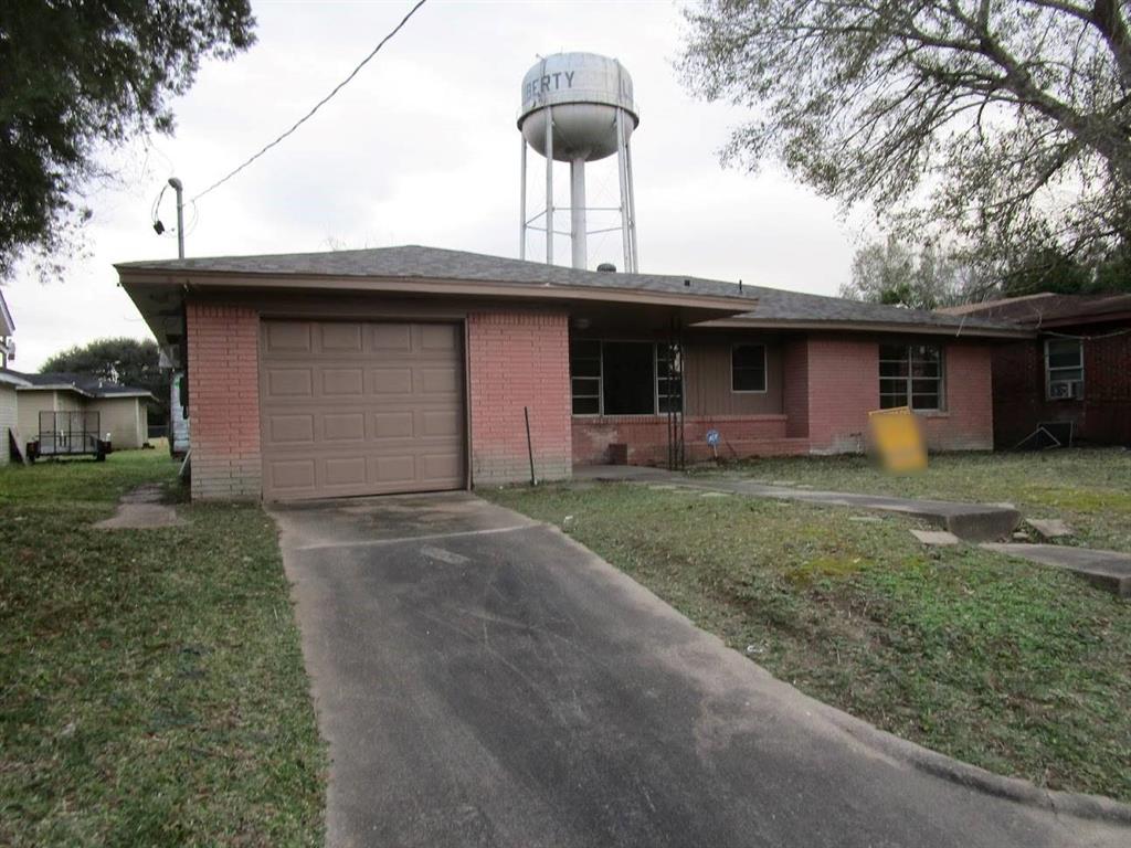 616  Garrett Street Liberty Texas 77575, 52