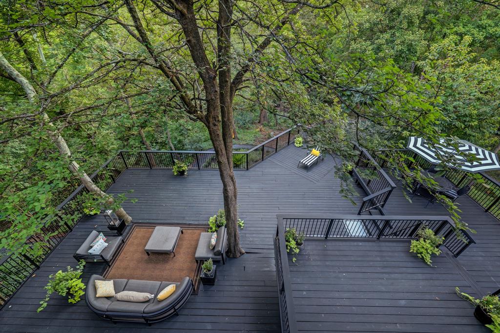 11686 Arrowwood Circle, Piney Point Village, TX 77063