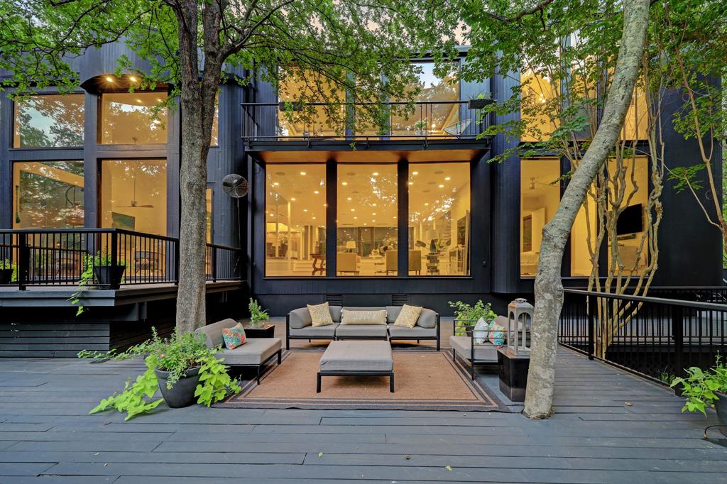 11686 Arrowwood Circle, Piney Point Village, TX 77063