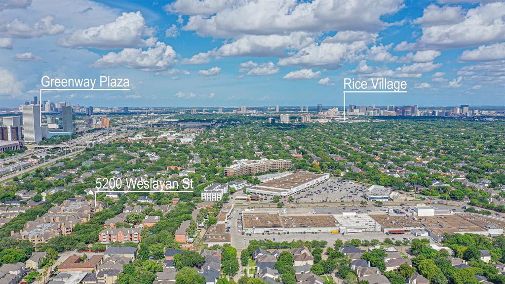Other aerial photo highlighting it's only minutes from Greenway Plaza, Rice Village, the Medical Center and down town!