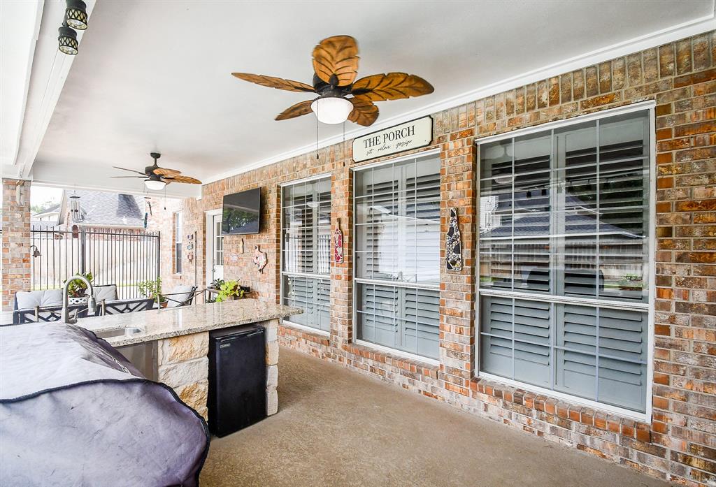 Imagine hosting fun gatherings here on your welcoming patio!