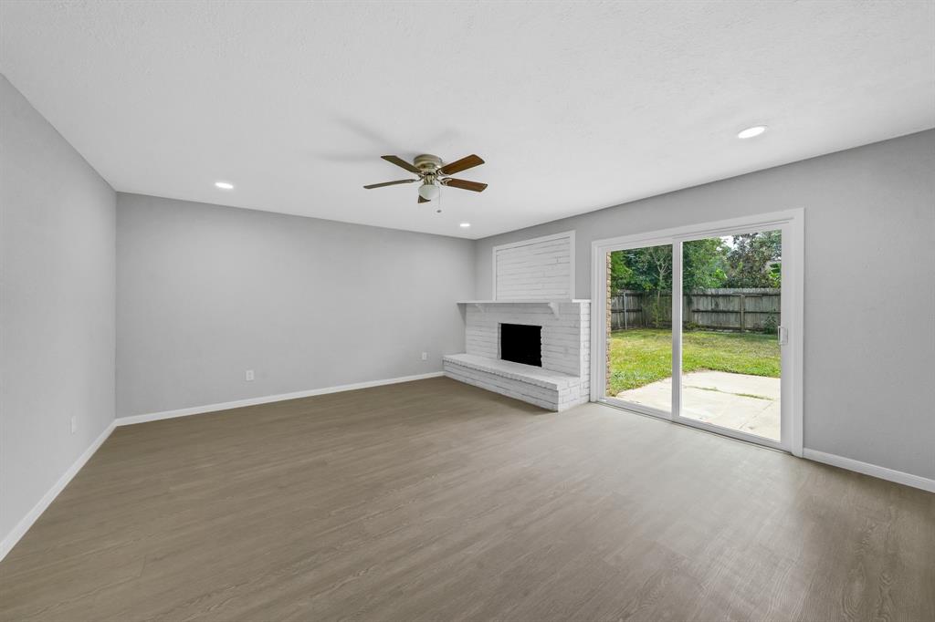 15635 Mira Monte Dr β photo 13