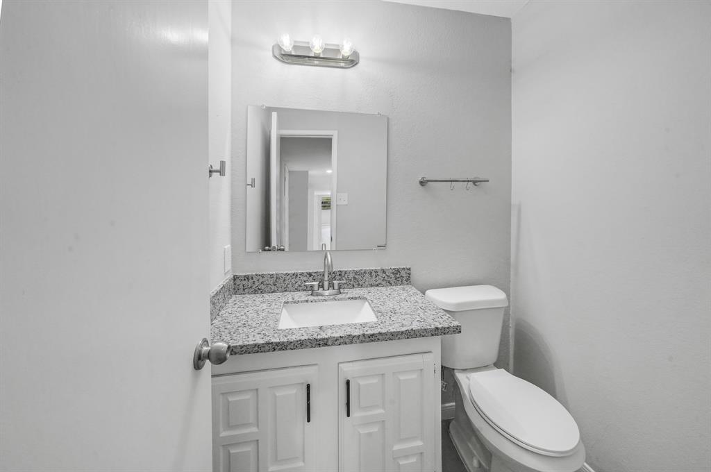 15635 Mira Monte Dr β photo 14