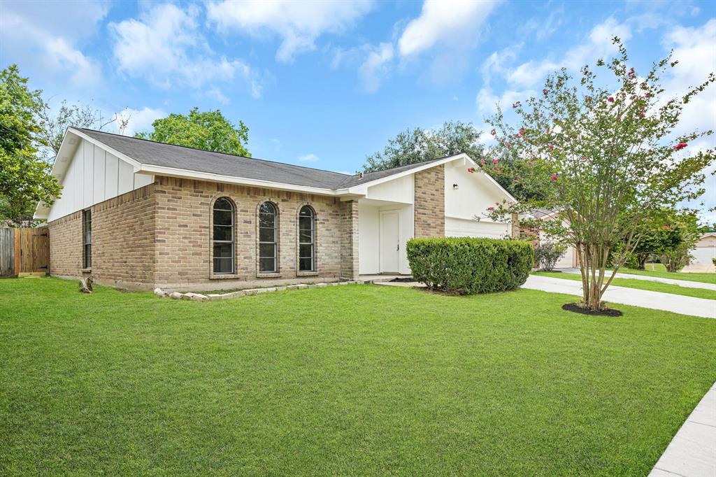 15635 Mira Monte Dr, Houston