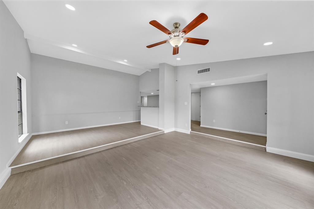 15635 Mira Monte Dr β photo 4