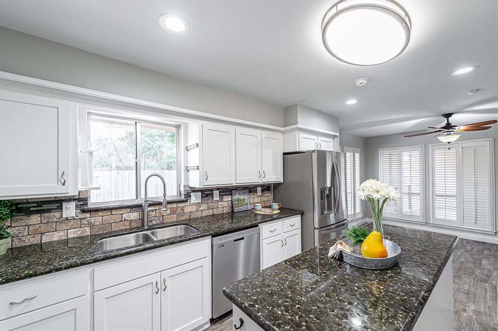 Modern kitchen.