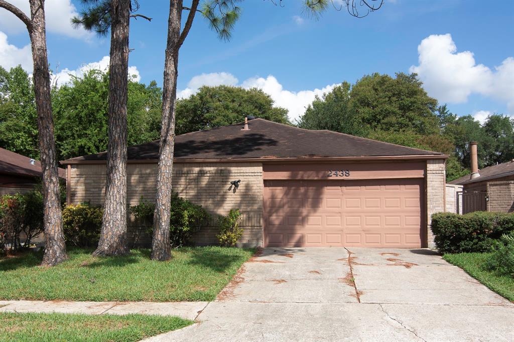 2438 Falls Church Dr