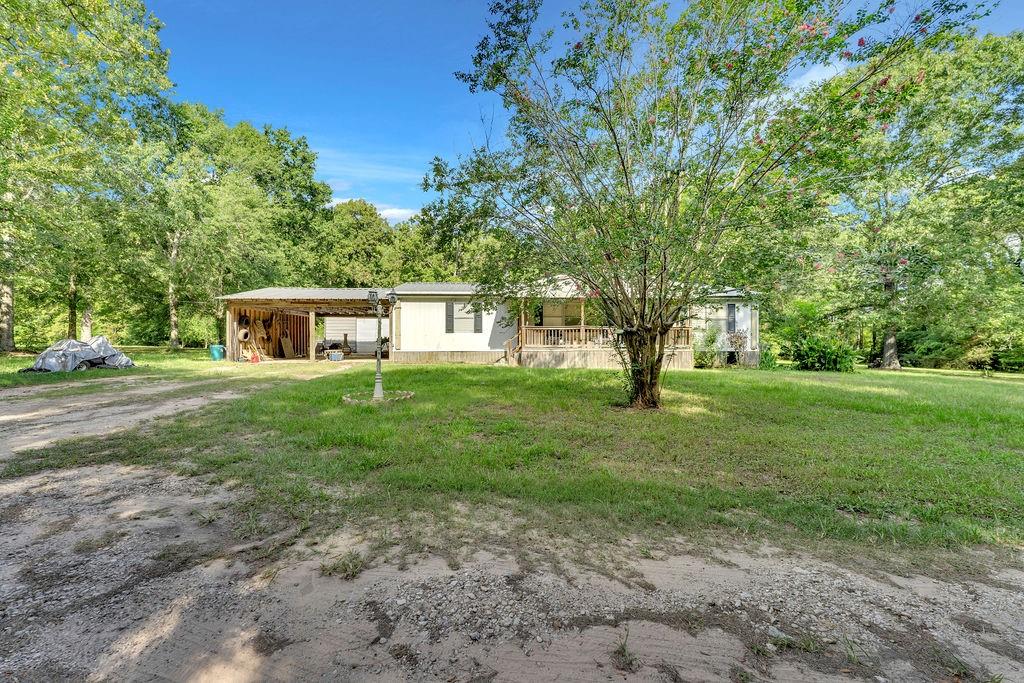 345 Tafelski Road, New Waverly, TX 77358