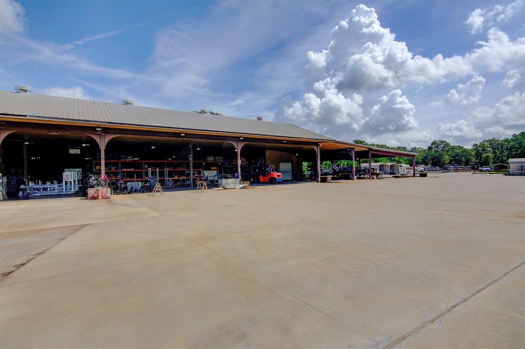 15794 Capitol Hill Rd, Montgomery, TX 77316