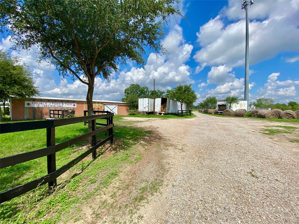 15334 A Boudreaux Rd, Tomball, TX 77377