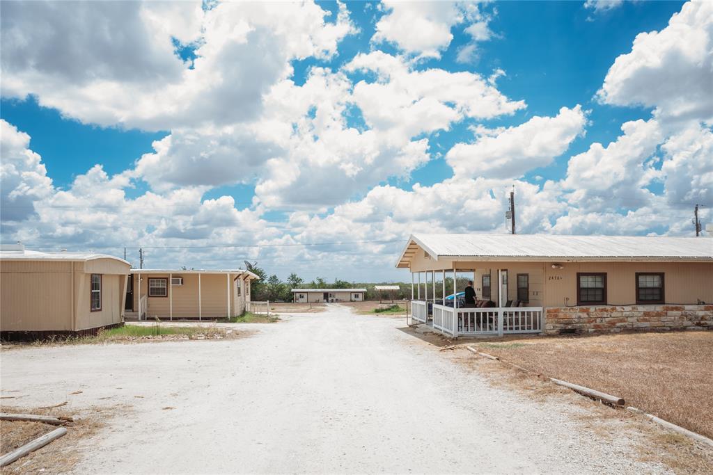 2478  Weil Road Marion Texas 78124, Marion
