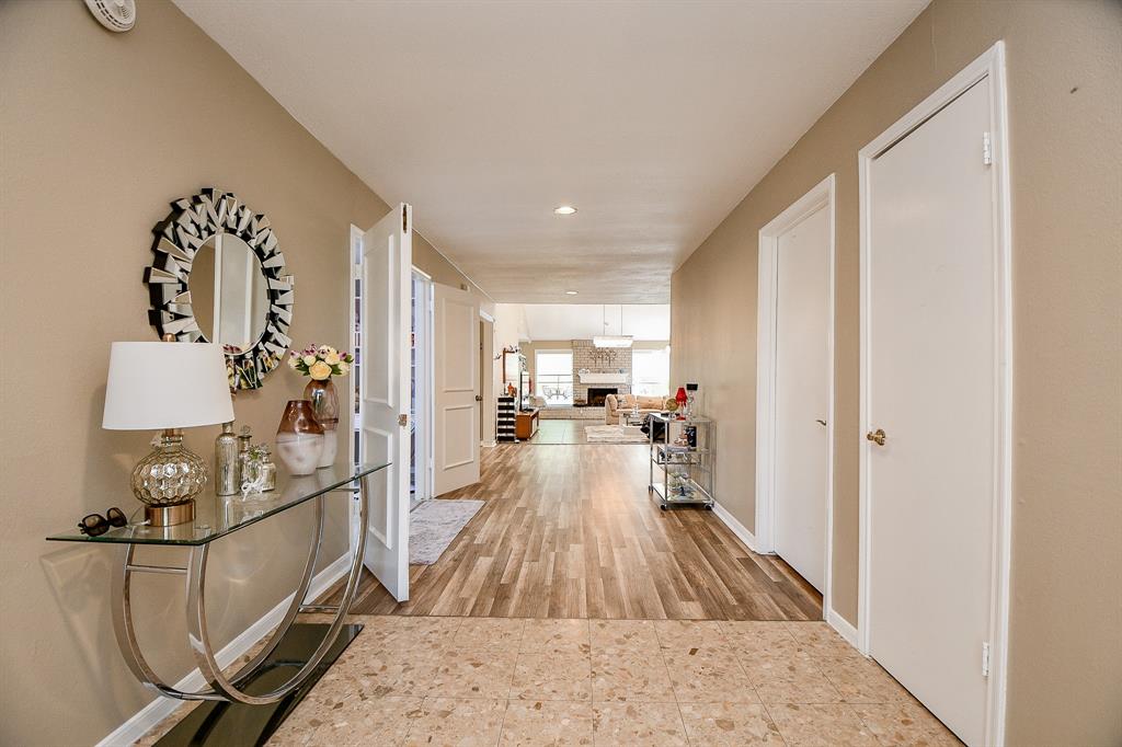 Your first view, as you come through the front entry, is this incredibly open, airy environment, which sets the stage for the open floor plan delights to come! What a dazzling view straight through to the living/family area!