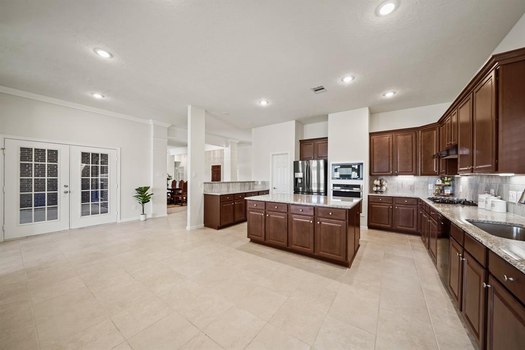 3615 E CAPE Road, Dickinson, TX 77539