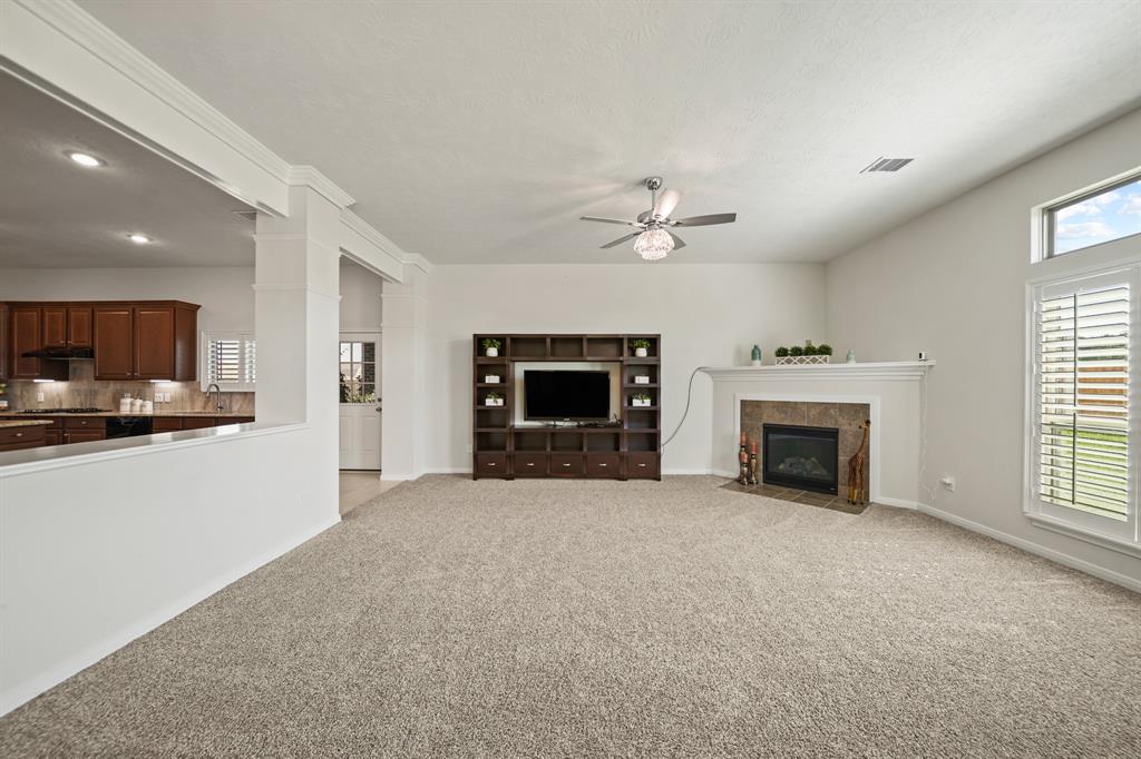 3615 E CAPE Road, Dickinson, TX 77539