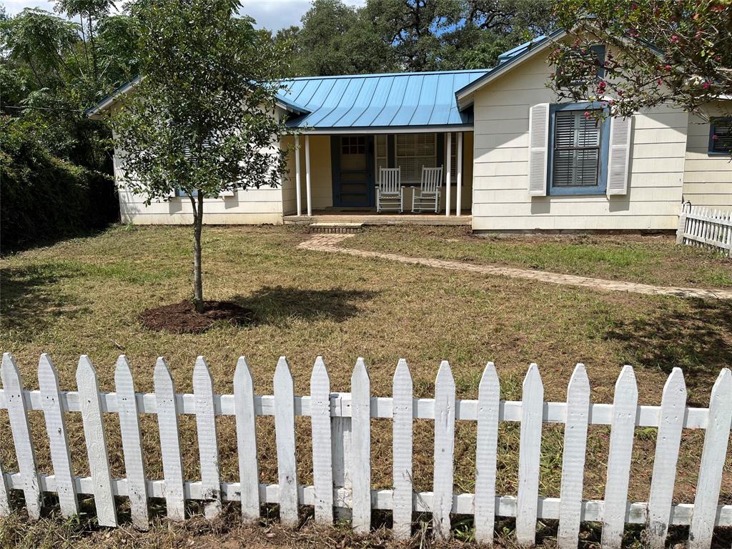 2360 Fm 1586, Ottine, TX 78629