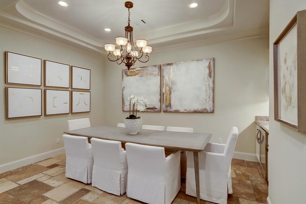 Another view of this fabulous dining room.