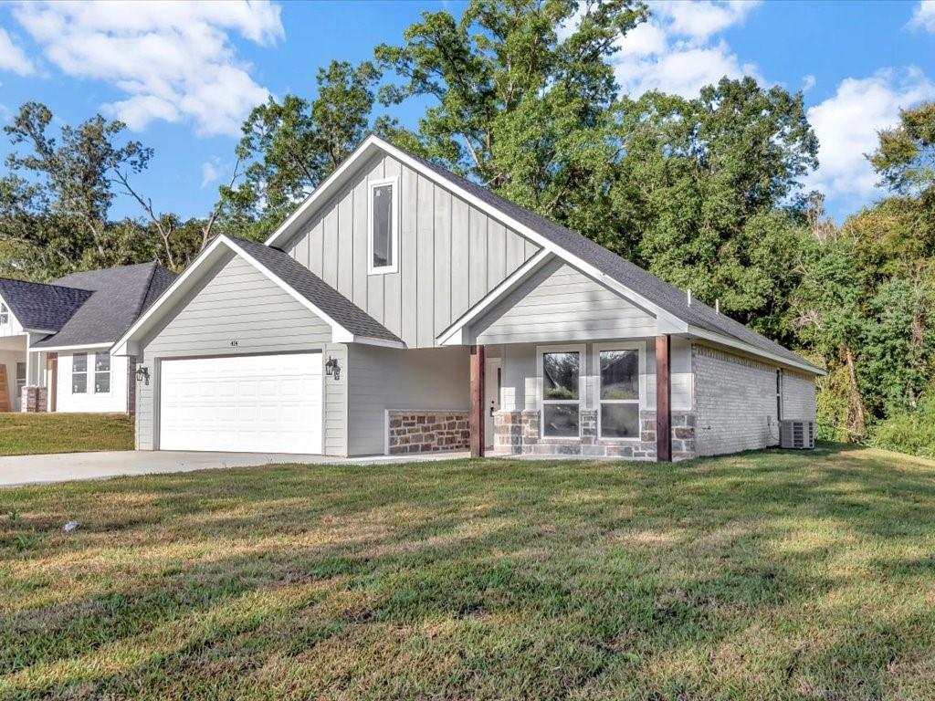 414  Cedar Hill Loop Lufkin Texas 75904, 45