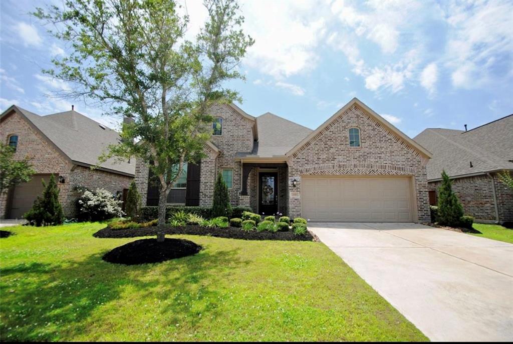 A gently lived-in, very well-maintained single-family home is built in 2018 by HIGHLAND HOMES in the highly desired Aliana Master Planned Community. It has 4 BR and 3 BA. This clean, well-kept home has beautiful engineered wood throughout the main living space and a breathtaking entryway. The family room has a modern fireplace and plenty of natural light. It is adjacent to a huge casual dining area. The gourmet kitchen has white contemporary cabinetry, a deep pantry, a wood-wrapped island, and double ovens. Residents of Aliana have access to two resort-style pools, fitness centers, tennis courts, miles of walking trails, and two clubhouses. Aliana is also zoned to top-rated schools in Fort Bend ISD.