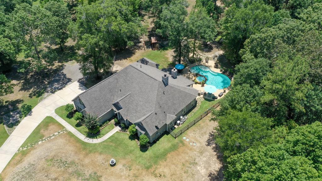 21926 Kimberlys Point, New Caney, TX 77357