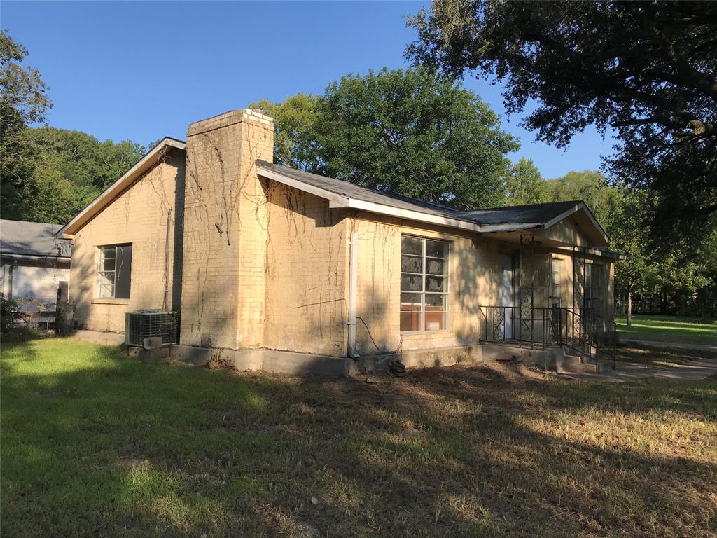 4935 Fm 1409, Dayton, TX 77535