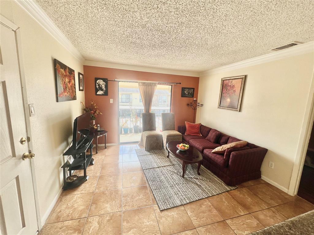 Photo #4: 65579137 Listing 