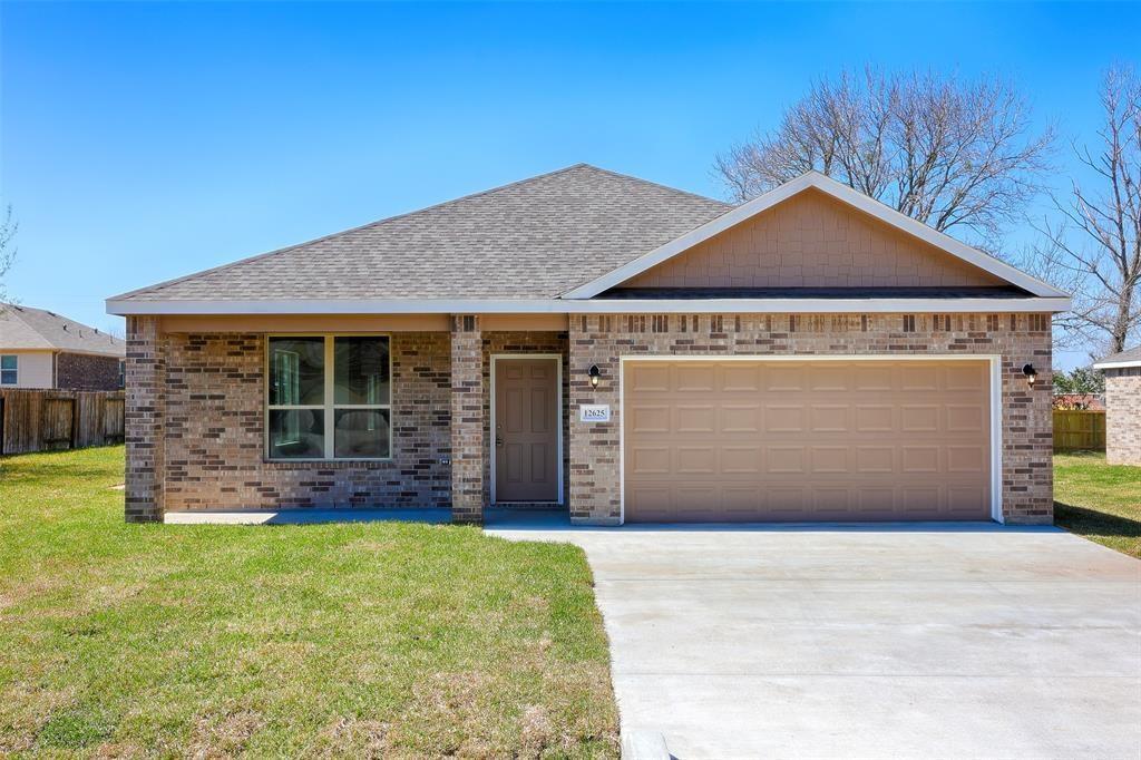 2715  Michaelangelo  New Caney Texas 77357, New Caney