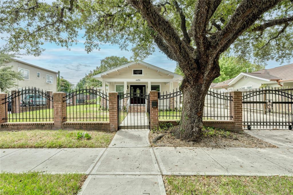 4430  McKinney Street Houston Texas 77023, 4