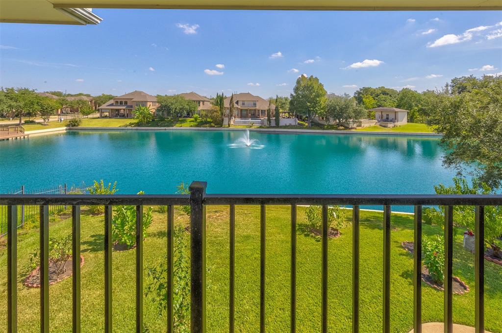 930  Poydras Street Sugar Land Texas 77498, 29