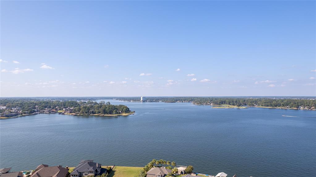 LAKE CONROE LAKEFRONT FOR A STEAL! A perfect spot to create your oasis! This home is in prime condition to be turned into something spectacular. Already combining a perfect location and a fantastic lake view, imagine what this property could be with a little bit of attention and updates!. Enjoy evenings on your 2nd story deck and beautiful water views from inside. You have all the space needed to enjoy your awesome LAKE HOME! Jump in your boat and be on wide open water in seconds. There are so many opportunities to have fun on beautiful Lake Conroe. Take an evening out to dinner on the waves, or drive a short distance to the many entertainment options Montgomery, Conroe, & the Woodlands have to offer. You are near everything you could want and yet still far enough away that the hustle and bustle doesn't reach you in your own home. April Sound has 27 holes of golf, pools, parks, tennis, boat launch and all the amenities for lake life! Don'y miss this spectacular opportunity.