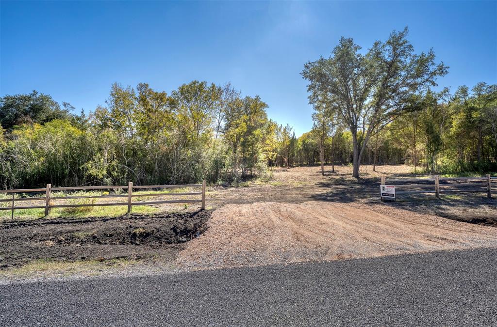 10 Chappell Creek Lane, Chappell Hill, TX 77426