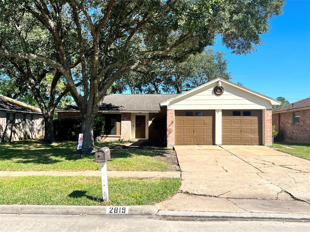 2819  Plymouth Colony Drive Webster Texas 77598, Webster