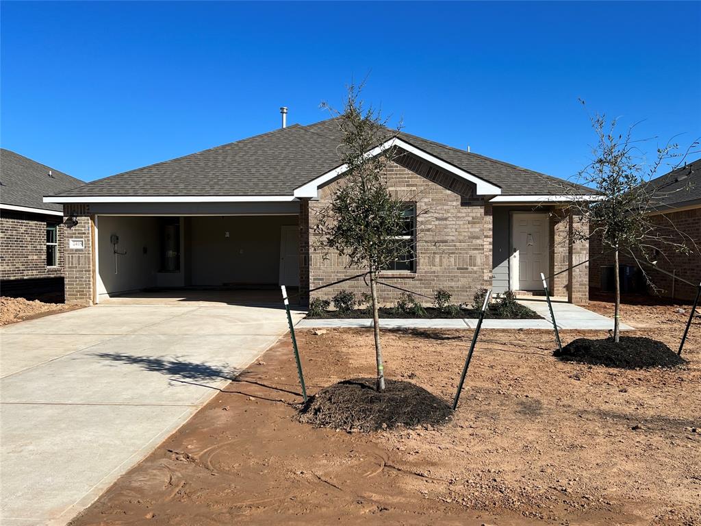 2419 Divot Ln