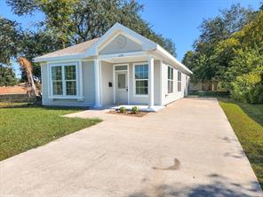620 19th, Port Arthur, TX 77640