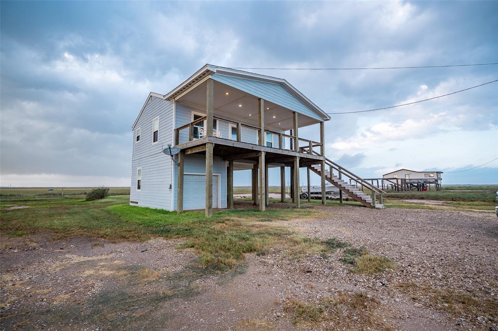 103  Private Road 676  Sargent Texas 77414, Sargent