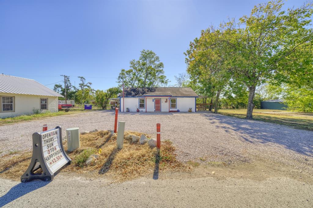 12108 Hwy 21, Midway, TX 75852